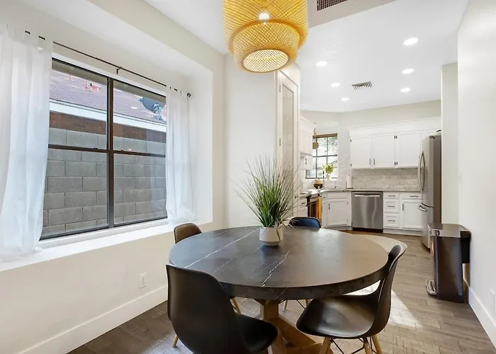 Cozy Escape With Hot Tub, Bbq & Fire Pit Holiday home Gilbert