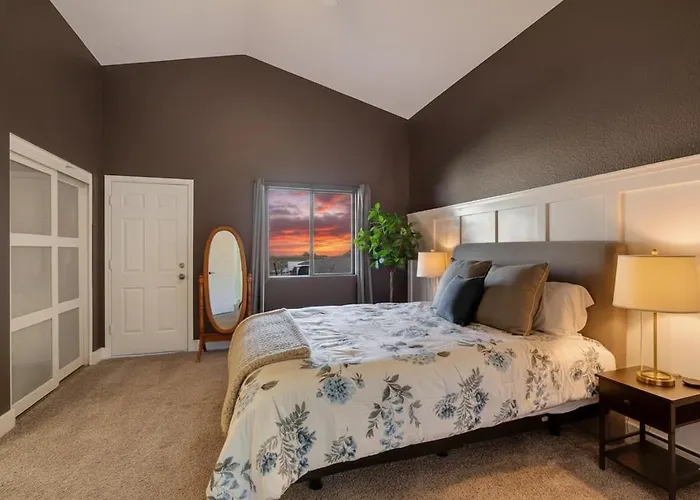 Cozy Escape With Hot Tub, Bbq & Fire Pit Holiday home Gilbert