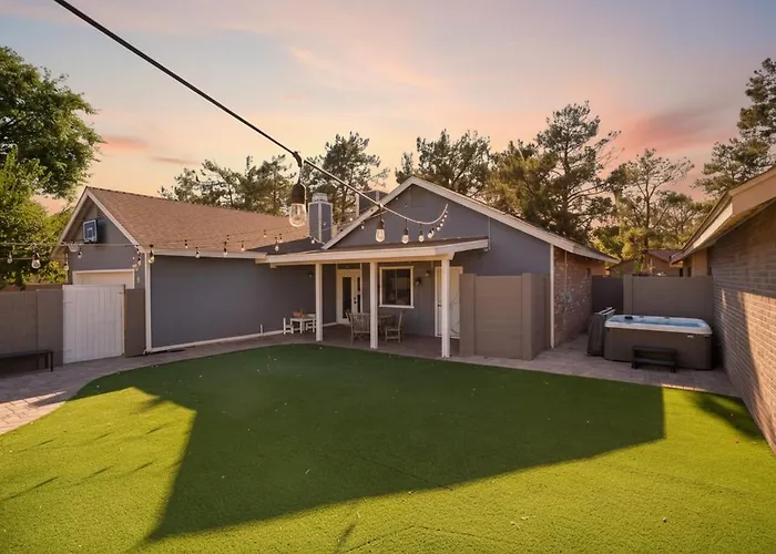 Cozy Escape With Hot Tub, Bbq & Fire Pit Gilbert