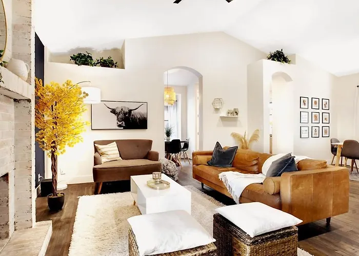 Cozy Escape With Hot Tub, Bbq & Fire Pit *